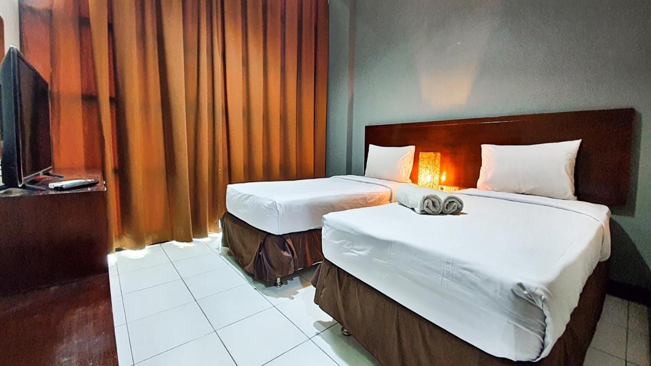 ג'קרטה N1 Hotel Tanah Abang מראה חיצוני תמונה